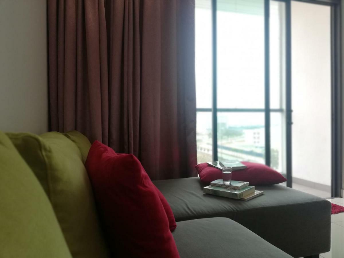The Raffles Suites ยะโฮร์บาห์รู ภายนอก รูปภาพ